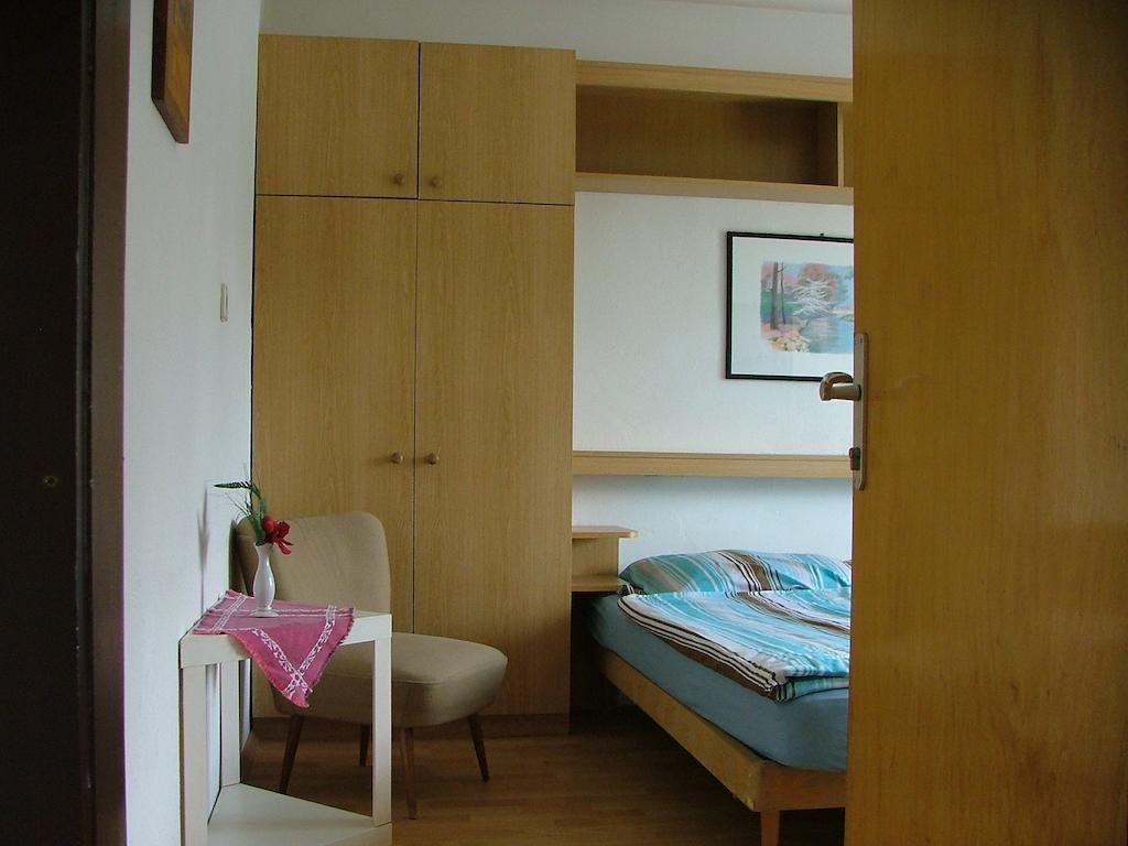 Pension Weiss Drobollach am Faakersee Rum bild